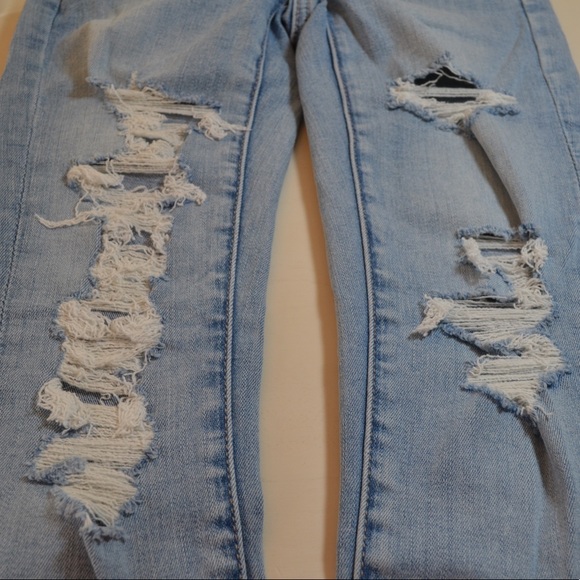 American Eagle Light Wash Distressed High Rise Jeggings - Picture 2 of 7